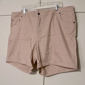 ELLOS Stretch Cotton High Rise Chino Shorts , Size 20. Used Excellent Condition